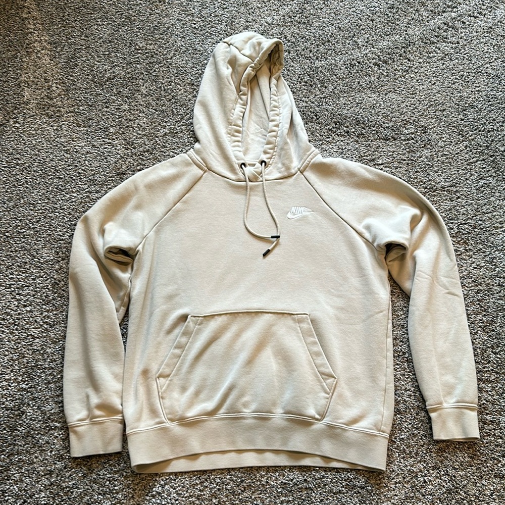Nike cream sweatshirt